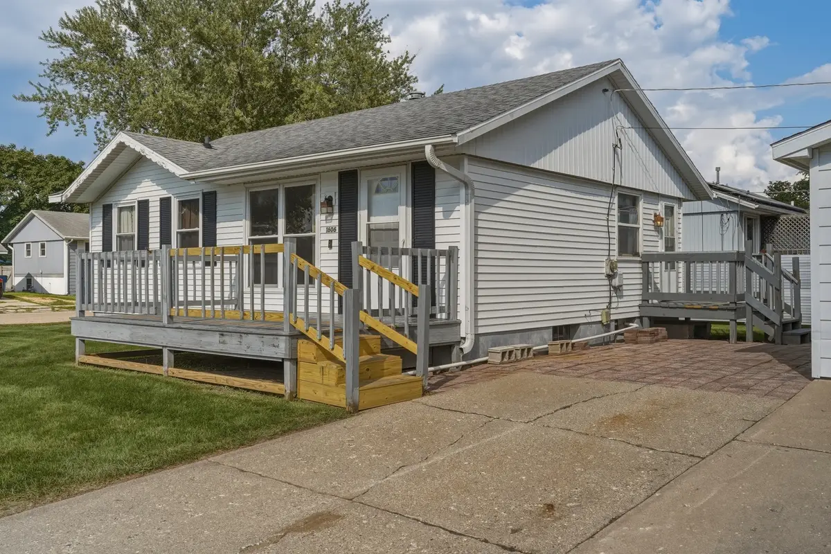 1606 Bonnie Avenue, Dixon, IL 61021 - #1