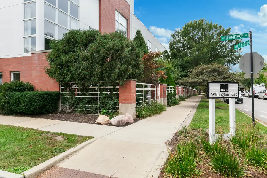1745 W Wellington Avenue, Chicago, IL 60657 - #2