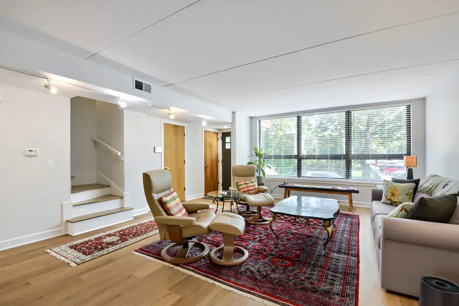 5472 S Dorchester Avenue, Chicago, IL 60615 - #3