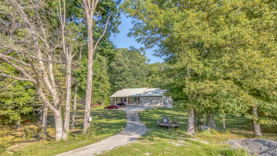 12493 E Baseline Road, Dix, IL 62830 - #2