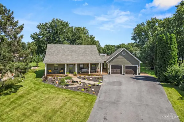 519 Hickory Circle, Lake Holiday, IL 60552