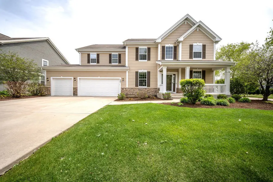 781 Richwood Avenue, Elgin, IL 60124 - #2