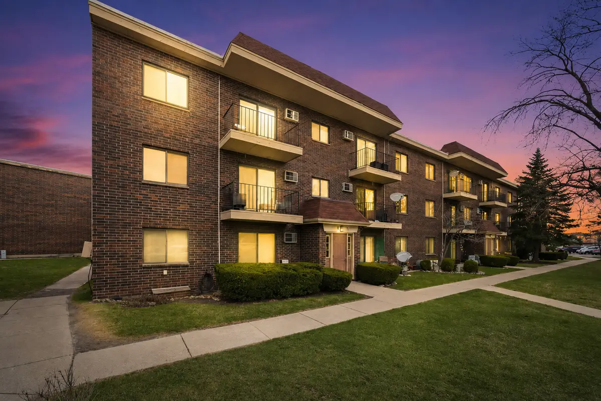940 N Rohlwing Road #201A, Addison, IL 60101 - #1