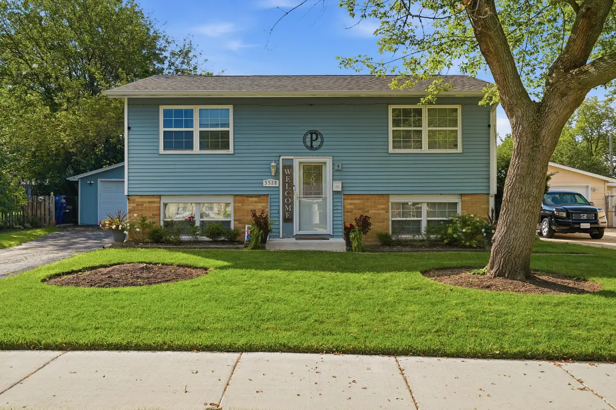 3528 Rock Parkway, Waukegan, IL 60087 - #1