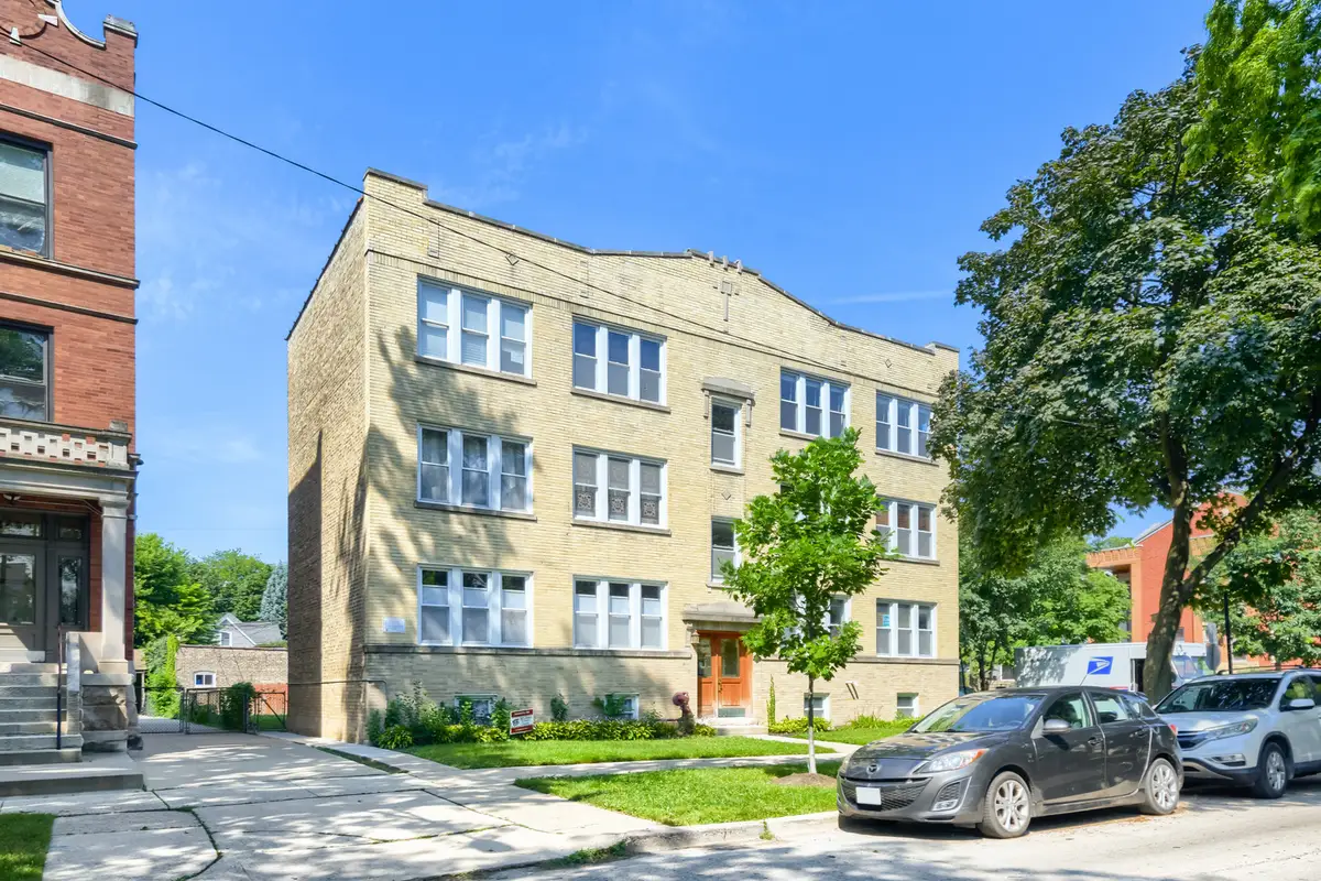 4456 N Kenneth Avenue #3, Chicago, IL 60630 - #1