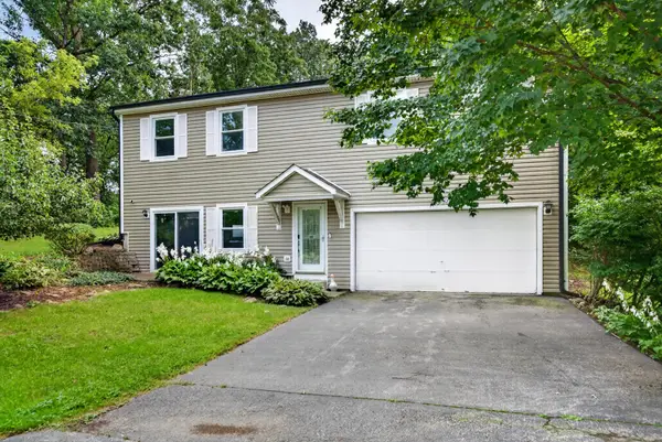 919 W Dale Avenue, McHenry, IL 60051