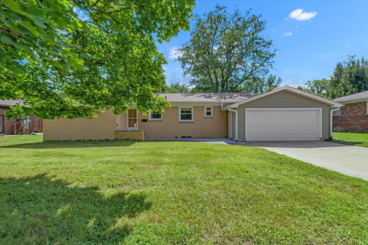 3318 26th Avenue, Rock Island, IL 61201 - #1