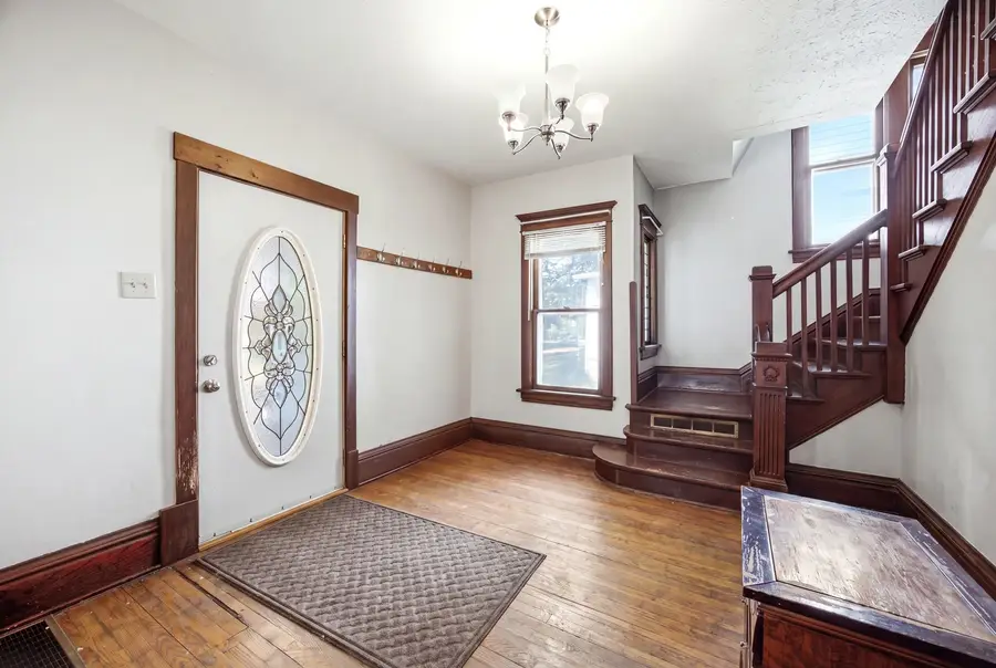 624 S 2nd Street, Dekalb, IL 60115 - #3