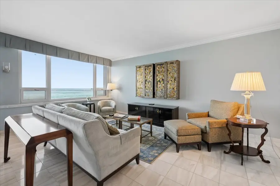 1300 N Lake Shore Drive #7C, Chicago, IL 60610 - #2