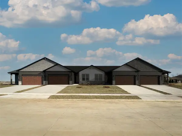 5940 Wildcat Way, Bettendorf, IA 52722