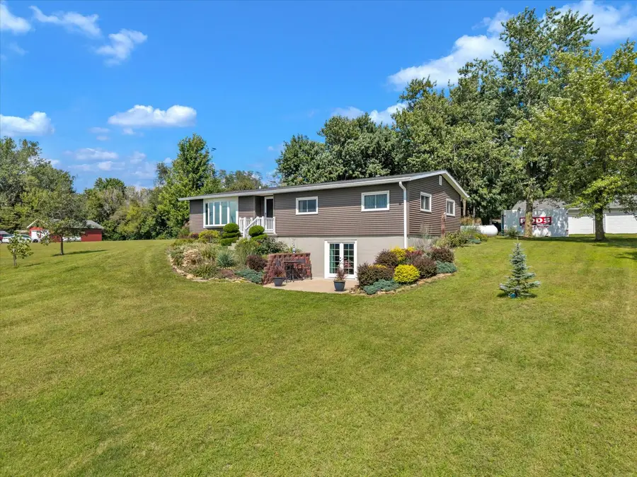 19310 Acker Road, Fulton, IL 61252 - #3