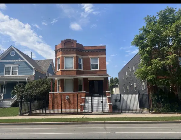 2508 N Central Park Avenue, Chicago, IL 60647
