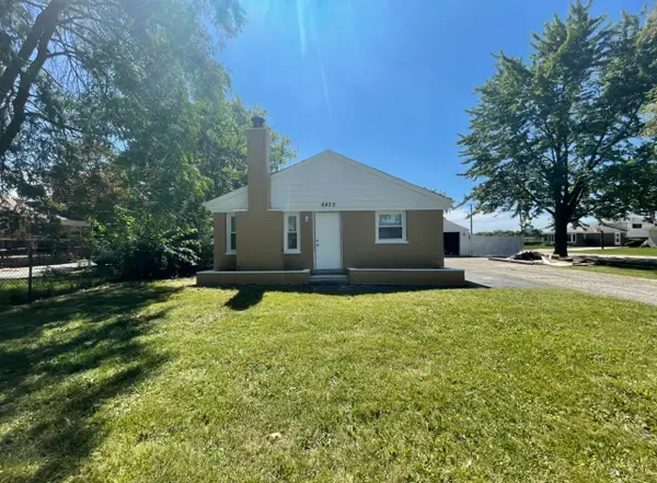 6425 W 85th Place, Burbank, IL 60459