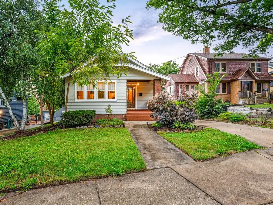 712 Paris Avenue, Rockford, IL 61107 - #2