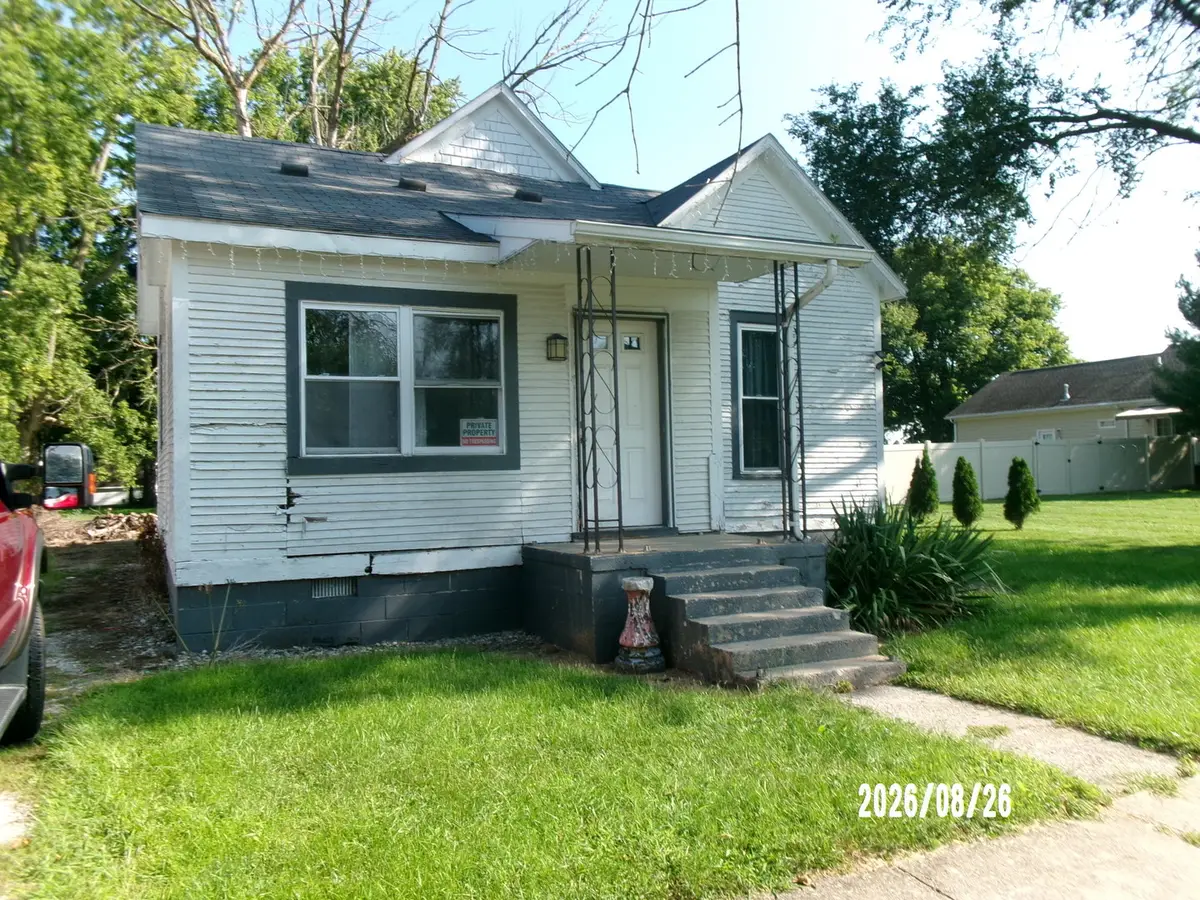 709 E Jones Street, Milford, IL 60953 - #1
