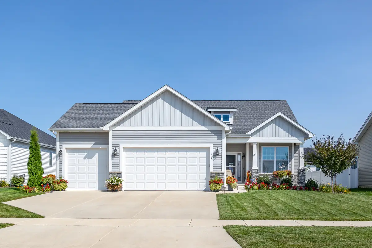 6838 Faiths Way, Bettendorf, IA 52722 - #1
