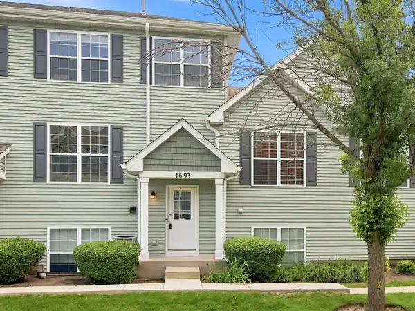1693 W Turtle Creek Lane, Round Lake, IL 60073