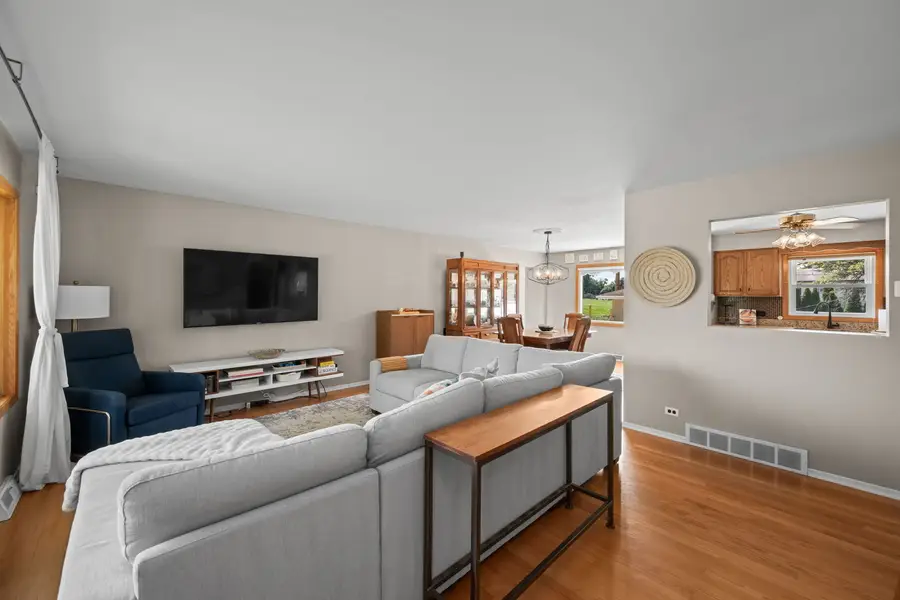 603 W Saint Aubin Drive, Addison, IL 60101 - #2