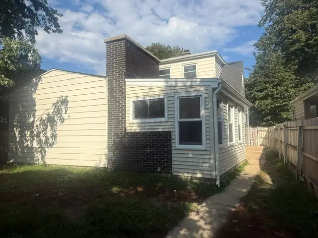 446 Washington Park, Waukegan, IL 60085 - #3