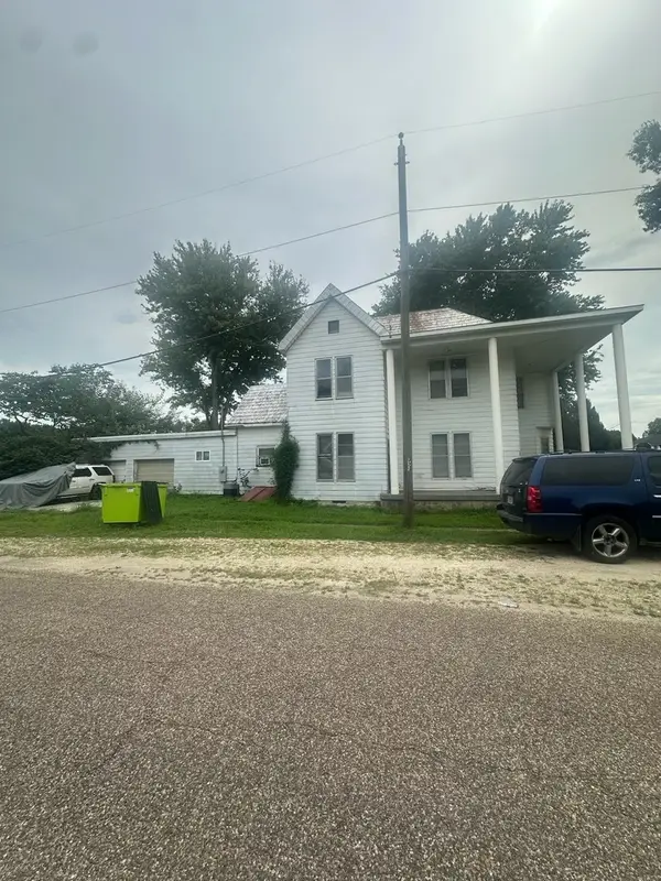 401 S Main Street, Pleasant Hill, IL 62366