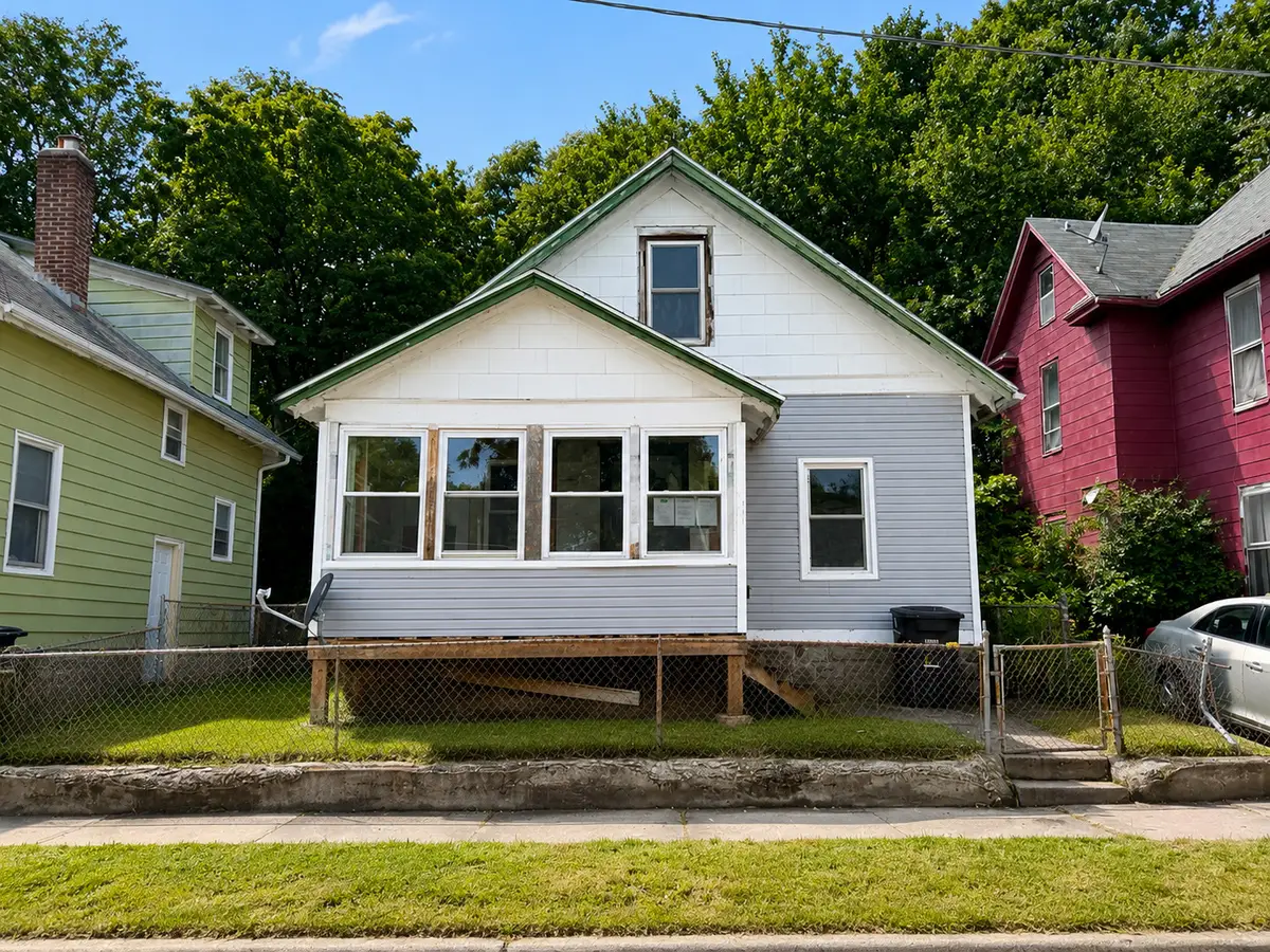 734 13th Street, Rock Island, IL 61201 - #1