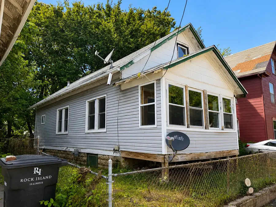 734 13th Street, Rock Island, IL 61201 - #2