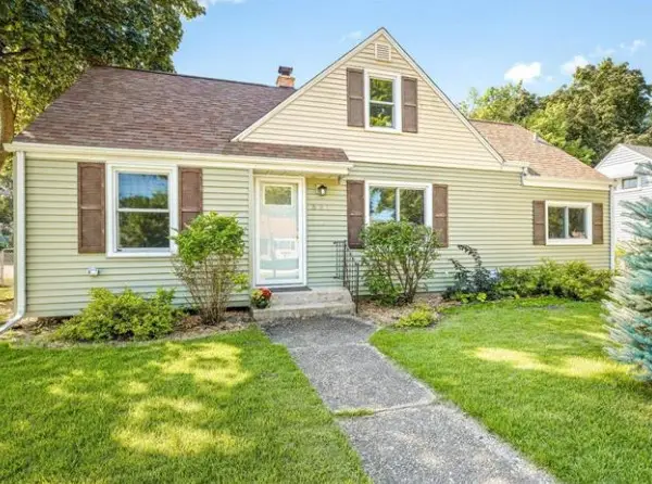 631 Sheridan Drive, Loves Park, IL 61111