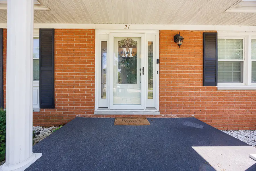 21 Crestwood Lane, Centralia, IL 62801 - #2