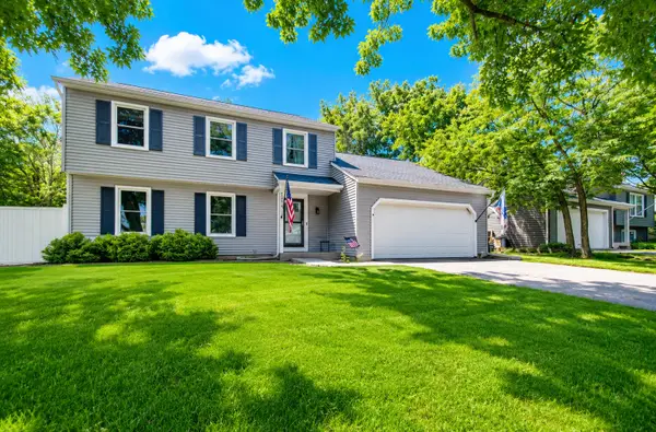 1581 Madison Avenue, St. Charles, IL 60174