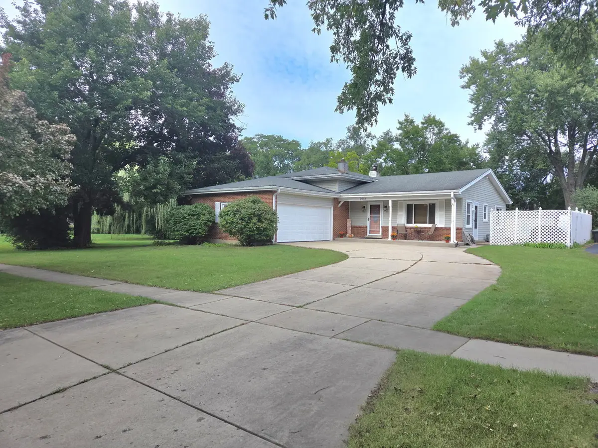 2018 Oxnard Drive, Downers Grove, IL 60516 - #1