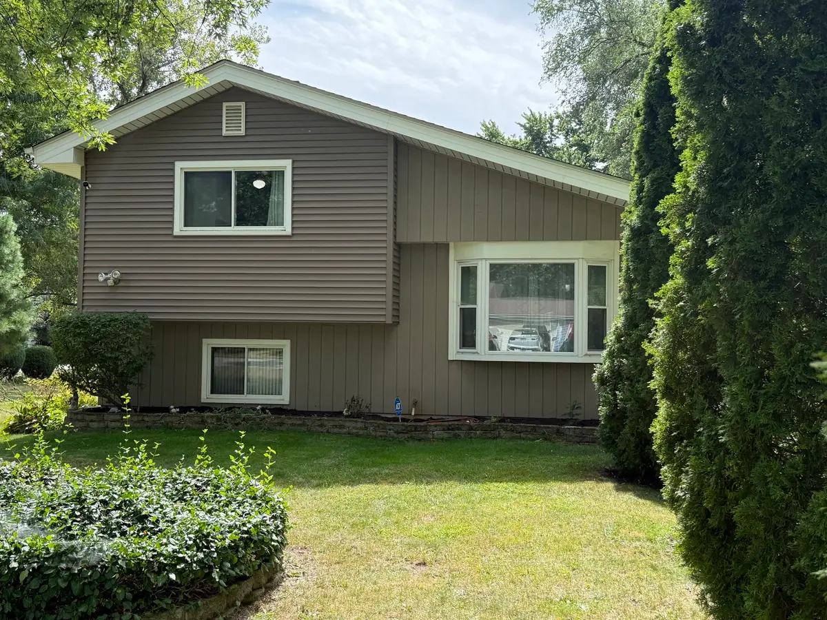 29W313 Ray Avenue, West Chicago, IL 60185 - #1