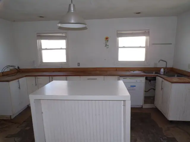 529 W 17th Street, Davenport, IA 52803 - #2