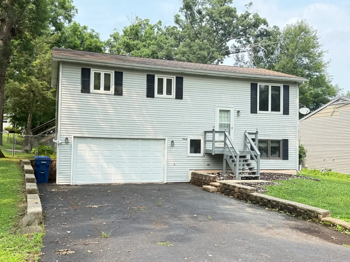 8910 Memory Trail, Wonder Lake, IL 60097 - #1
