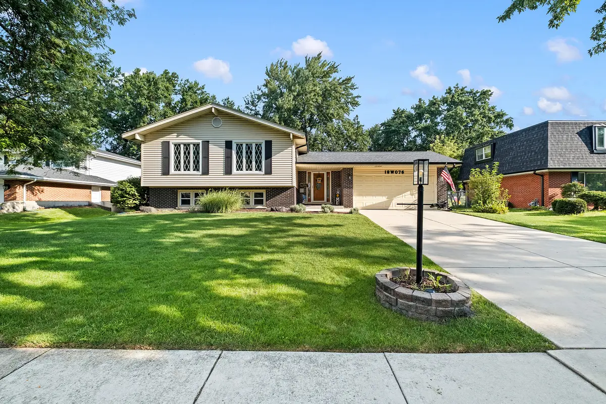 18W076 71st Street, Darien, IL 60561 - #1