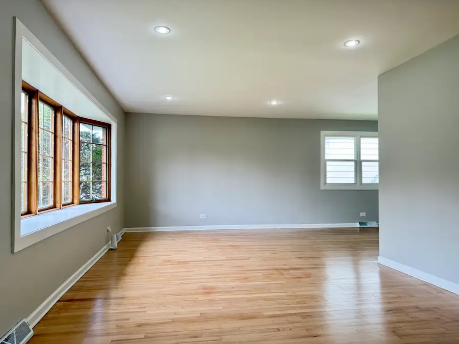 1302 Prince Drive, South Holland, IL 60473 - #2