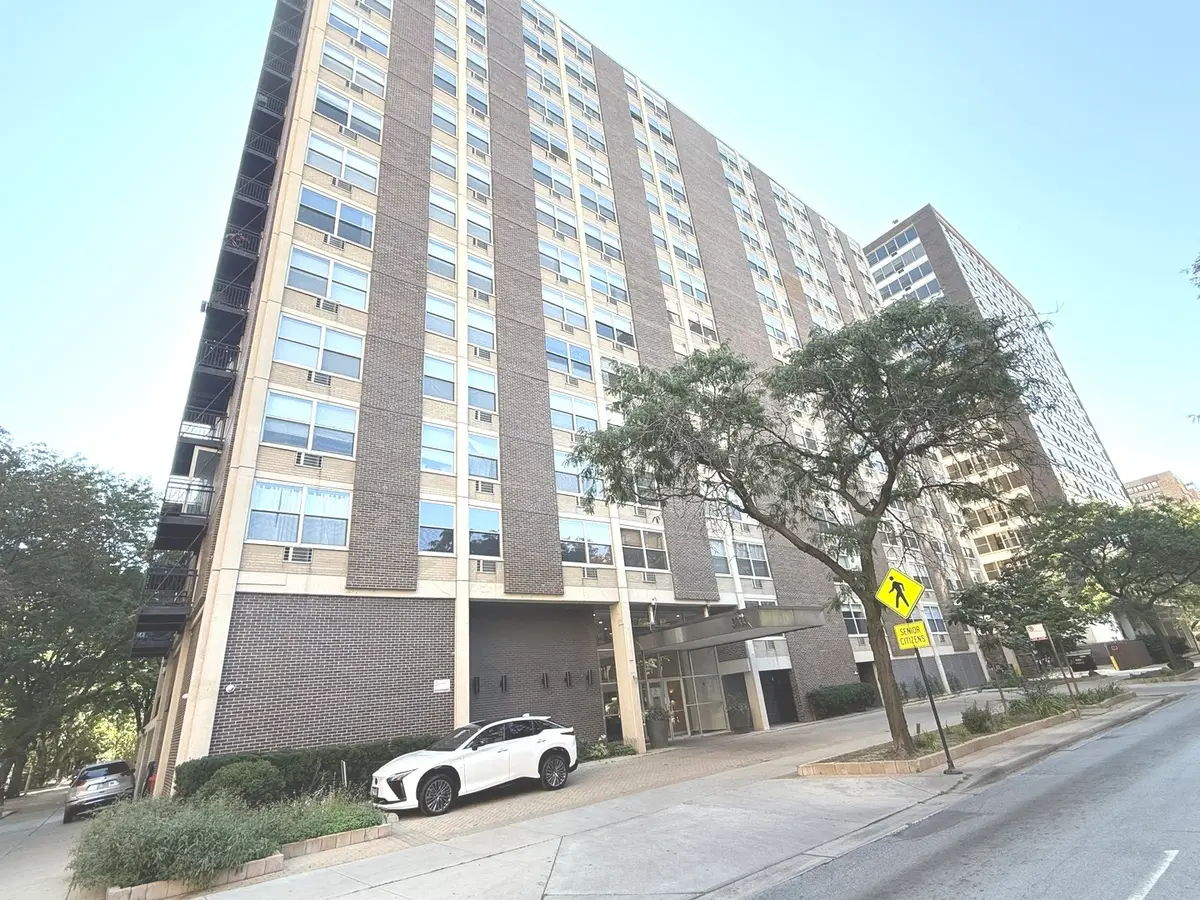 3033 N Sheridan Road #403, Chicago, IL 60657 - #1