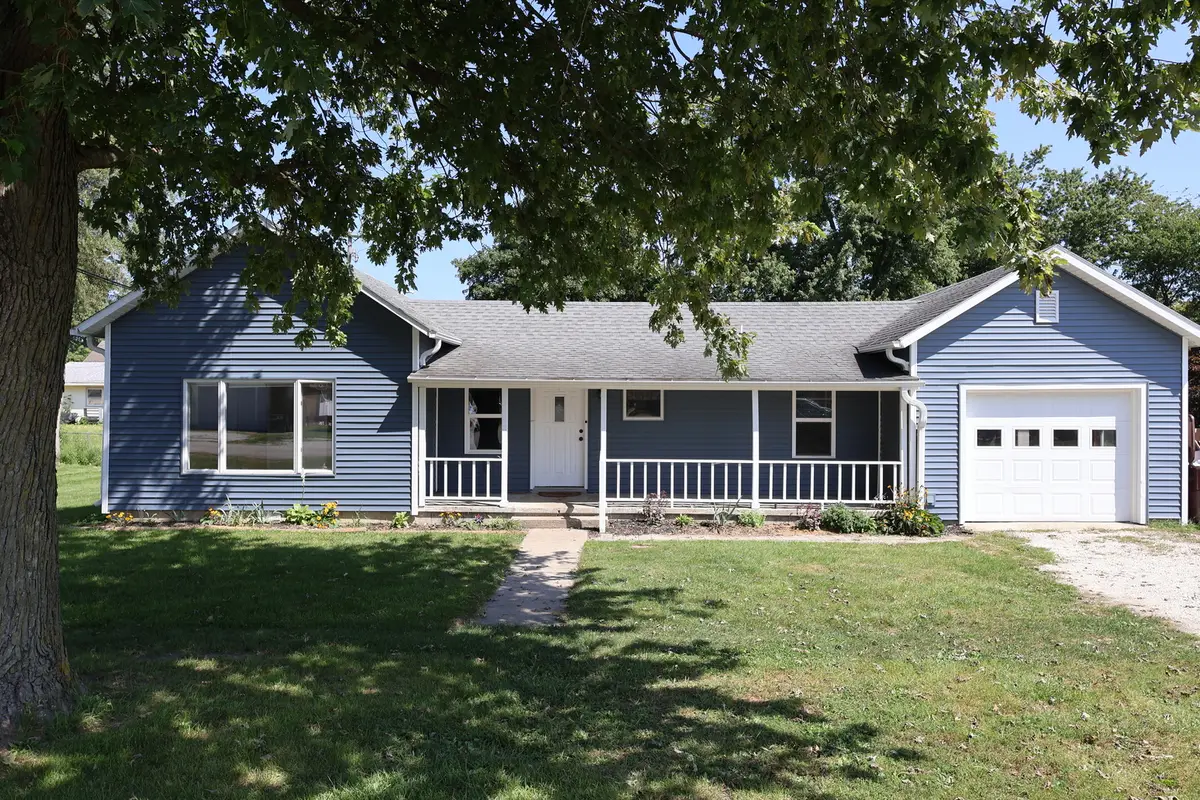 145 E Spaulding Avenue, Clifton, IL 60927 - #1