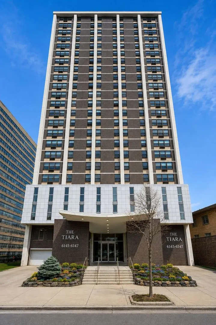 6145 N Sheridan Road #27C, Chicago, IL 60660 - #1