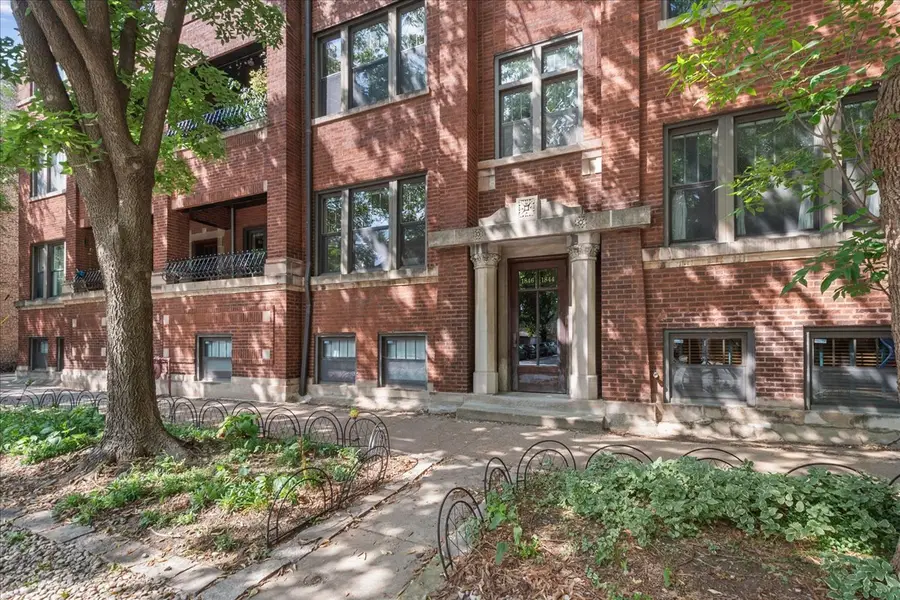 1846 W Berteau Avenue #1, Chicago, IL 60613 - #2