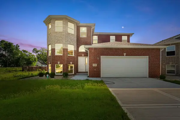15243 7th Avenue, Phoenix, IL 60426