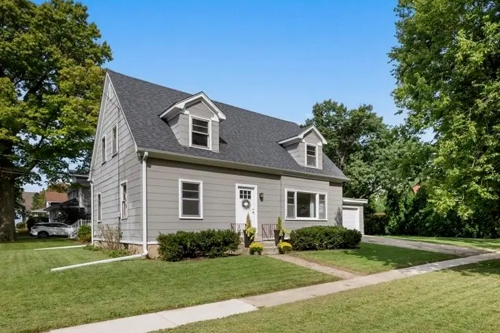202 N 5th Street N, Geneva, IL 60134 - #1