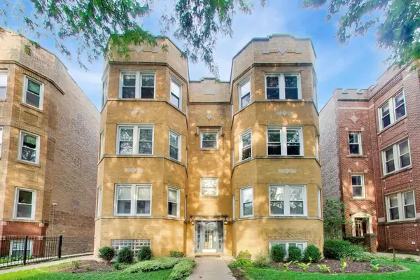 4253 N Mozart Street #3N, Chicago, IL 60618