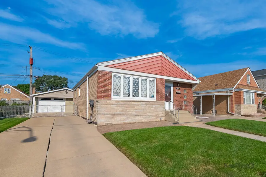 7966 S Kolin Avenue, Chicago, IL 60652 - #2