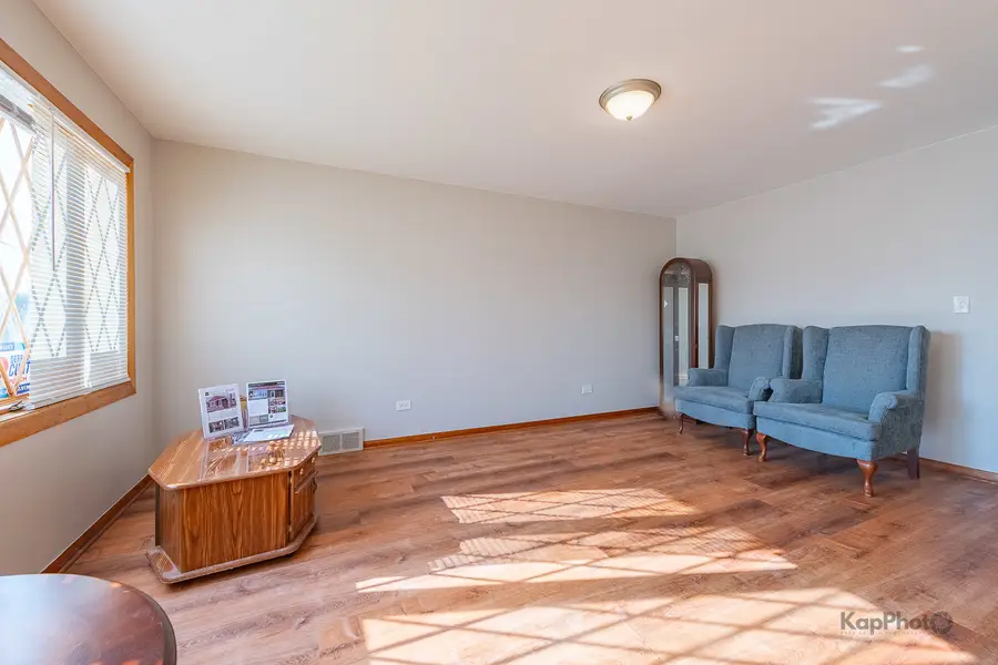 7966 S Kolin Avenue, Chicago, IL 60652 - #3