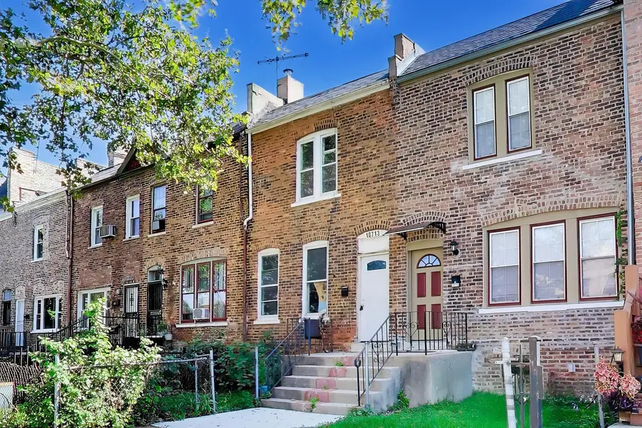 10713 S Champlain Avenue, Chicago, IL 60628 - #2