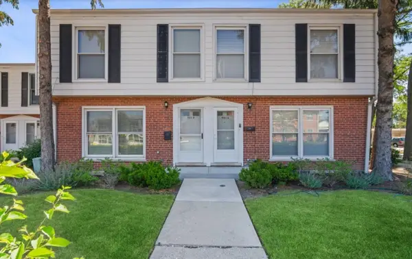 901 Waukegan Road #B, Deerfield, IL 60015