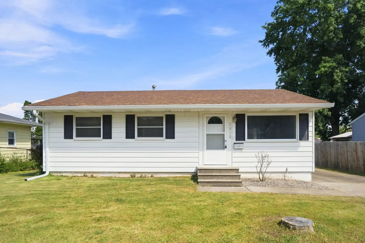 3916 W Lombard Street, Davenport, IA 52804 - #1