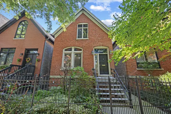 2137 W Moffat Street, Chicago, IL 60647