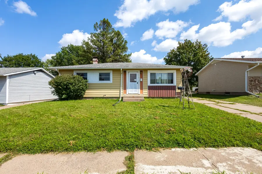 2733 N Lincoln Avenue, Davenport, IA 52804 - #3