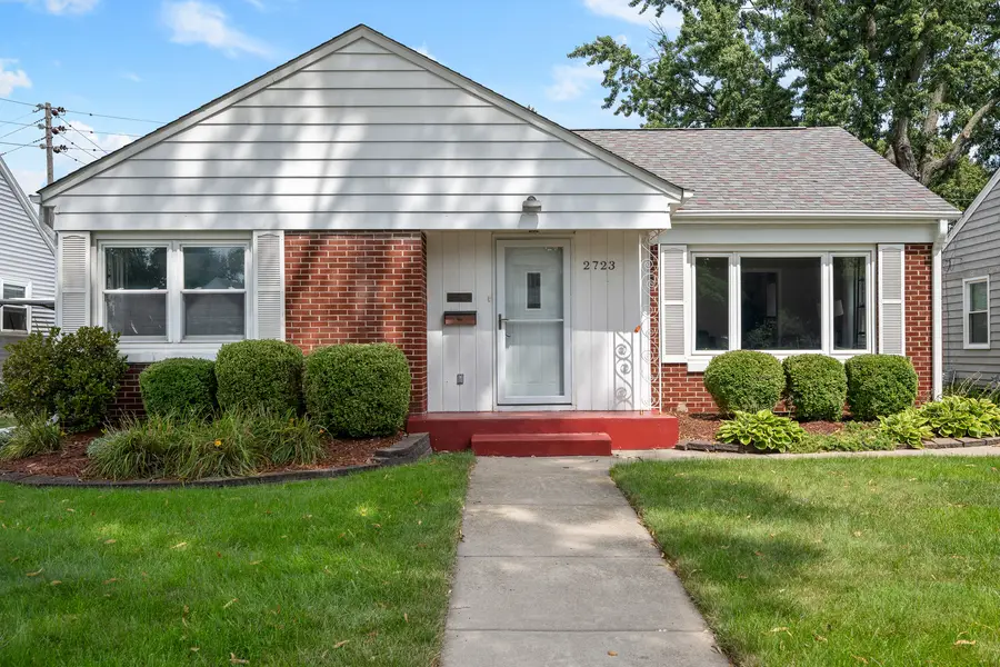 2723 24th Avenue, Moline, IL 61265 - #3